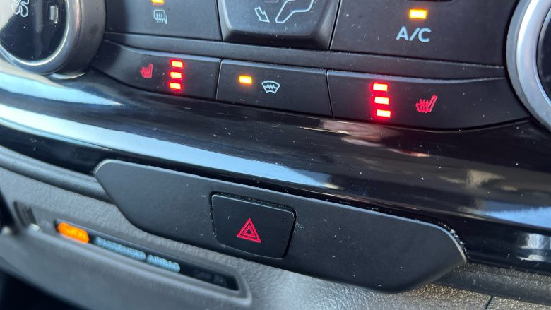 Ford Transit Custom 280 L1 Diesel Fwd 2.0 EcoBlue 130ps Low Roof Limited Van